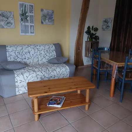 Hameau Des Laurieres Holiday home Saint-Avit-Senieur