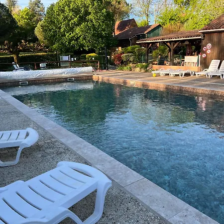 Hameau Des Laurieres Дом отдыха Saint-Avit-Senieur