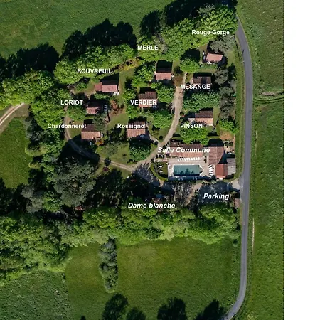 Dom wakacyjny Hameau Des Laurieres *